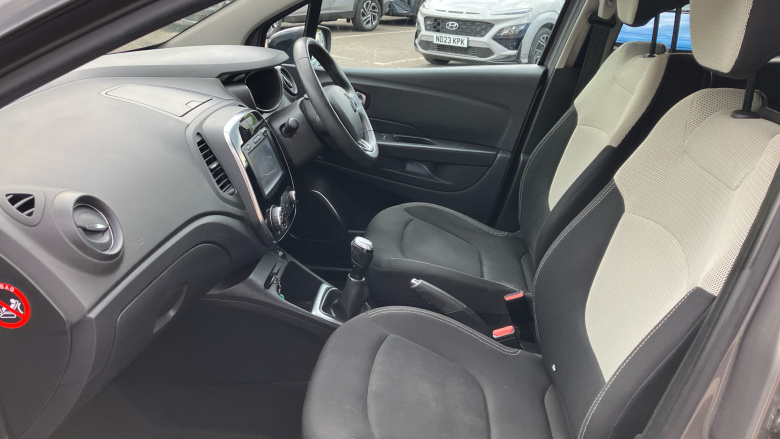 Renault Captur 0.9 TCE 90 Iconic 5dr Petrol Hatchback